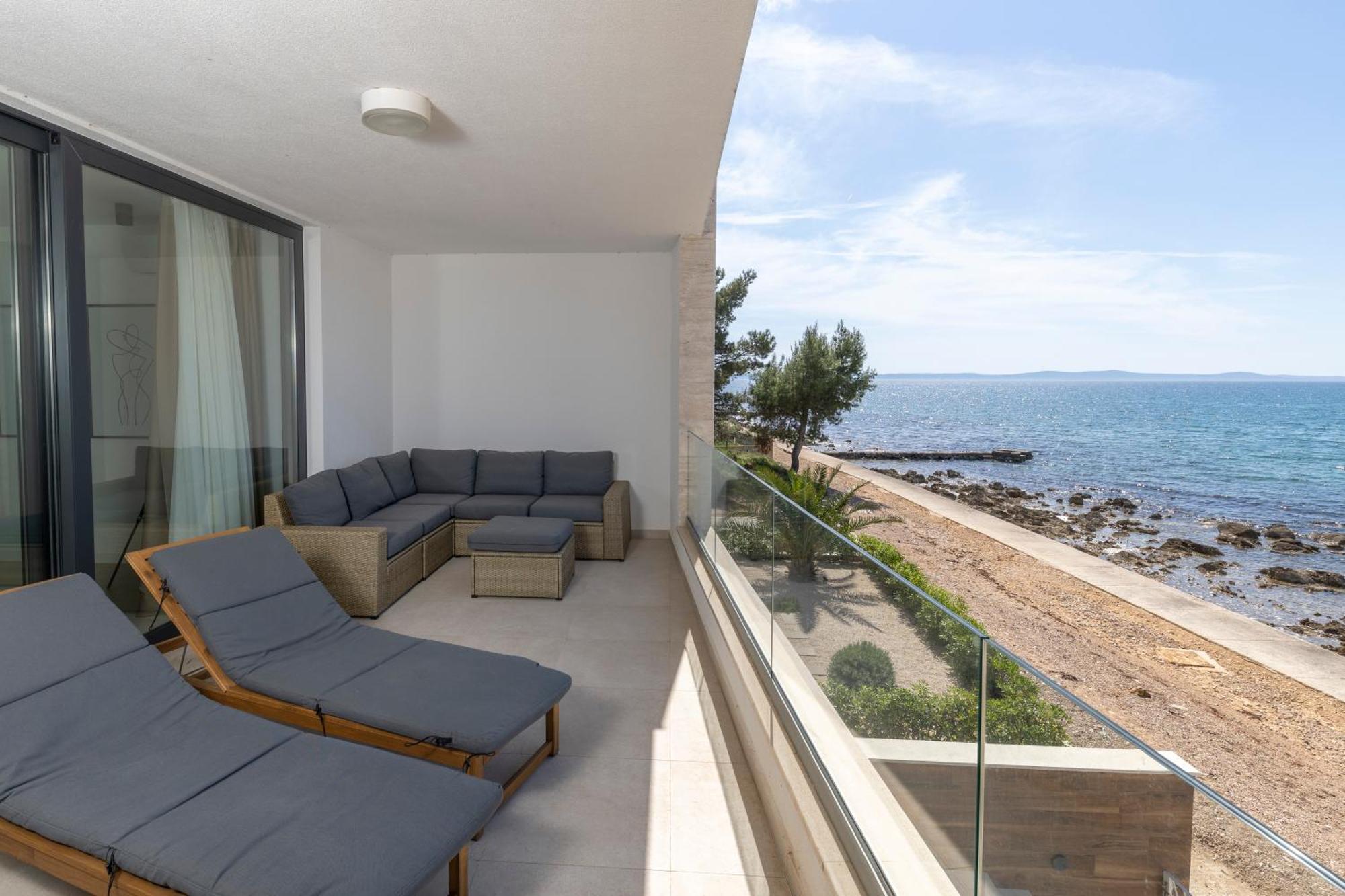 Aqua Blue By Belmont Realty Apartment Privlaka  Luaran gambar