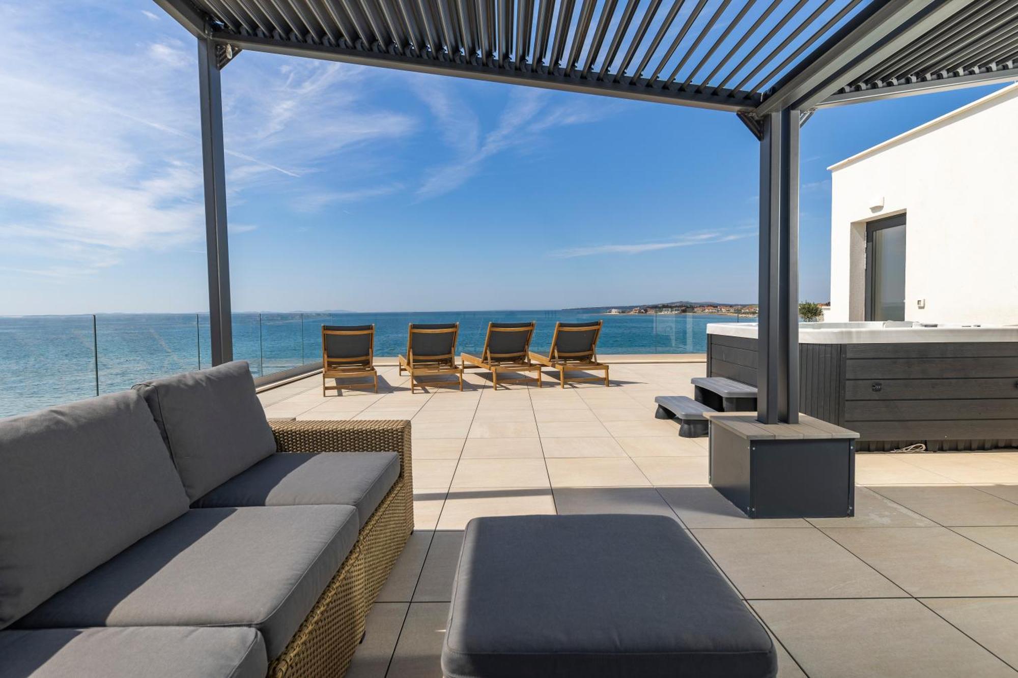 Aqua Blue By Belmont Realty Apartment Privlaka  Luaran gambar